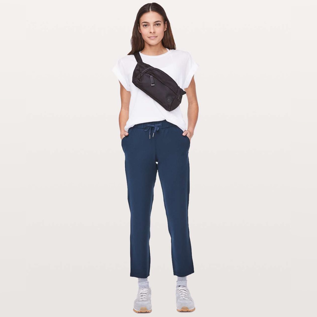 Lululemon On The Fly Pant Casual Lightweight Travel Activewear Workout Navy